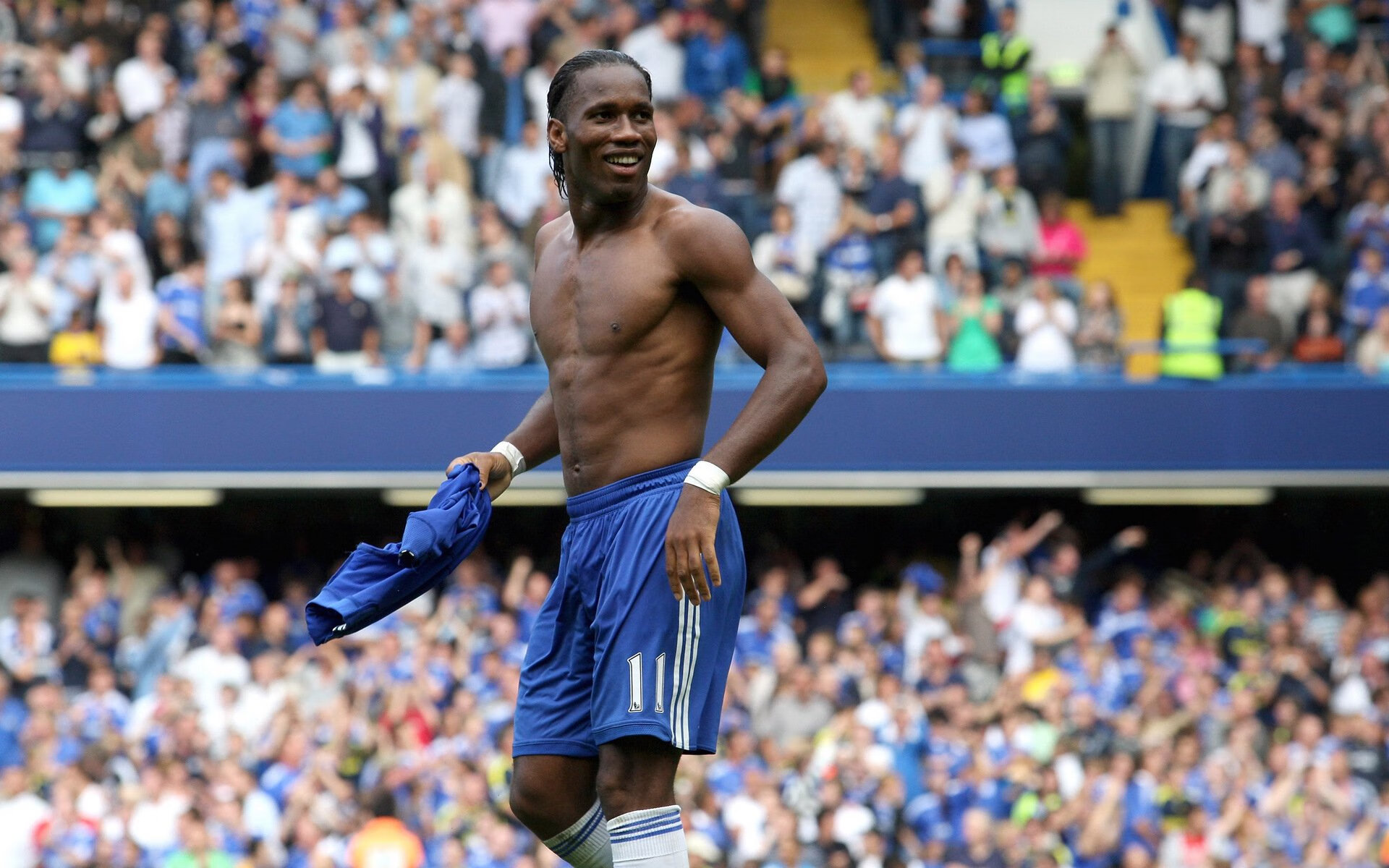 扎马莱克与阿尔阿赫利体育俱乐部达成合作协议,阿莱克斯-扎纳尔迪